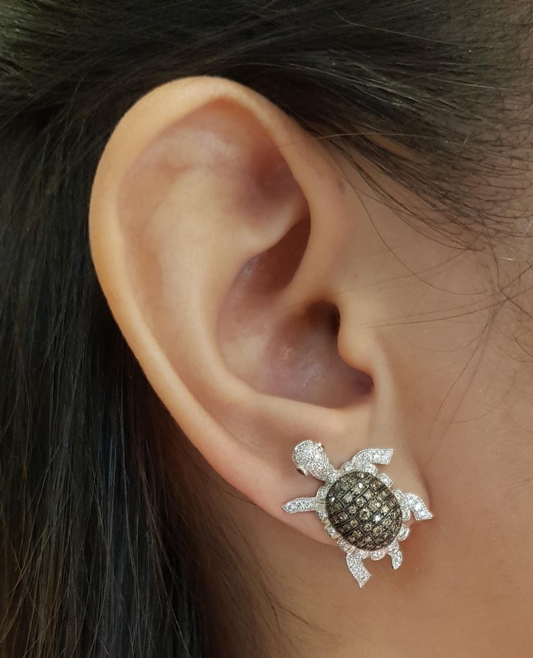 JE0138P - Brown & White Diamond Turtle Earrings Set in 18 Karat White Gold Setting