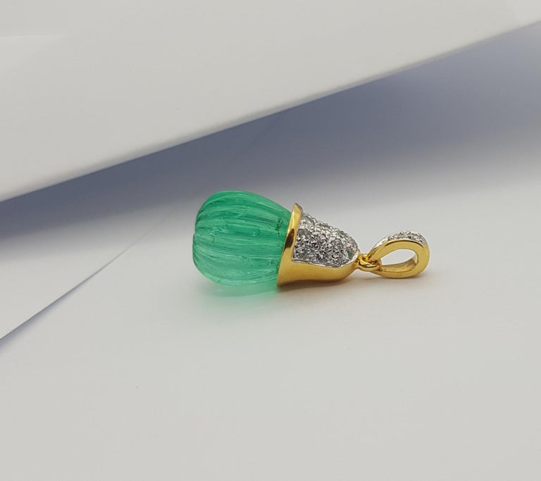 SJ1346 - Carved Emerald with Diamond Pendant Set in 18 Karat Gold Settings