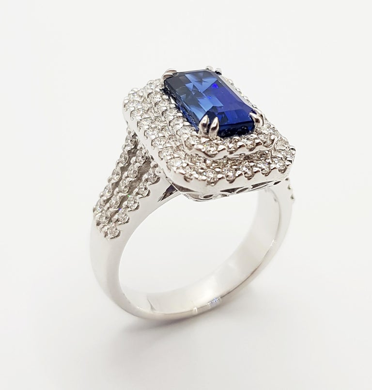 SJ1229 - GIA Certified 3 Cts Blue Sapphire with Diamond Ring Set in 18 Karat White Gold