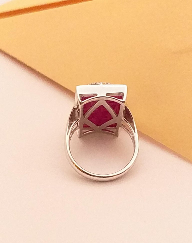 SJ2066 - Ruby with Diamond Flower Motif Ring Set in 18 Karat White Gold Settings