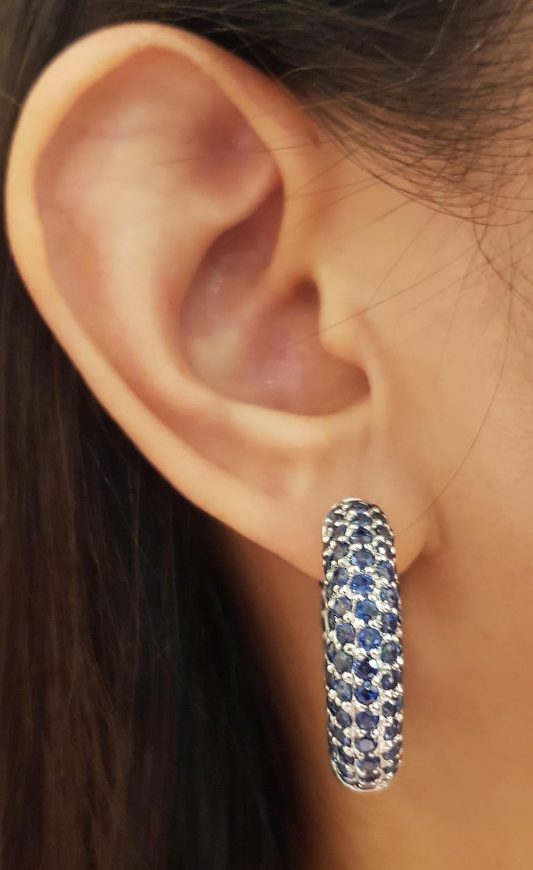 J4987 - Blue Sapphire Earrings set in Silver Setting