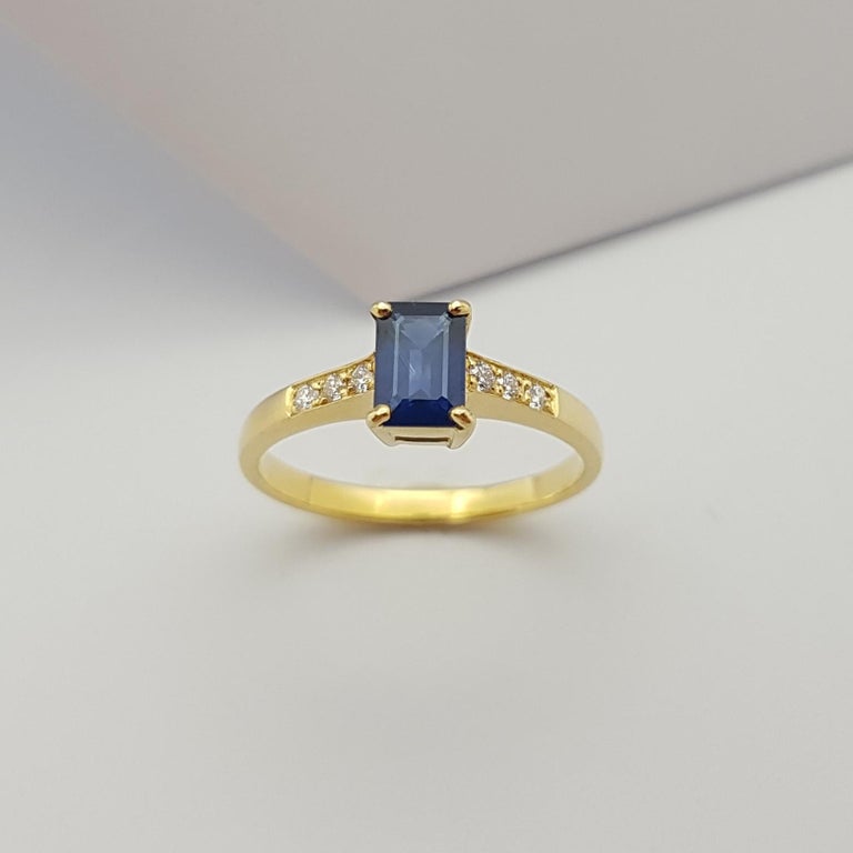 SJ2953 - Blue Sapphire with Diamond Ring Set in 18 Karat Gold Settings