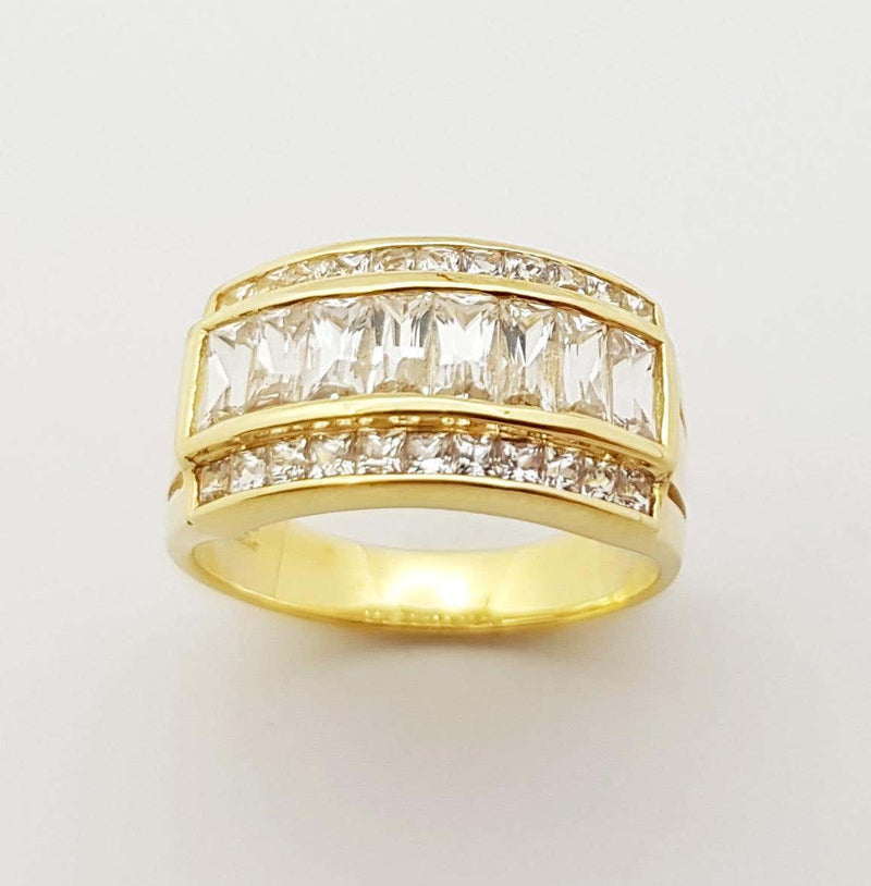 SJ3274 - White Sapphire Ring Set in 18 Karat Gold Settings
