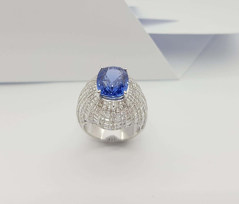 SJ2490 - GIA Certified 8cts Ceylon Blue Sapphire with Diamond Ring Set in 18K White Gold