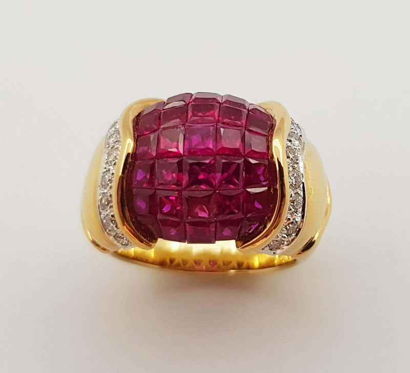 SJ6279 - Ruby with Diamond Ring Set in 18 Karat Gold Settings