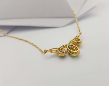 SJ2913 - Emerald with Diamond Necklace Set in 18 Karat Gold Setting