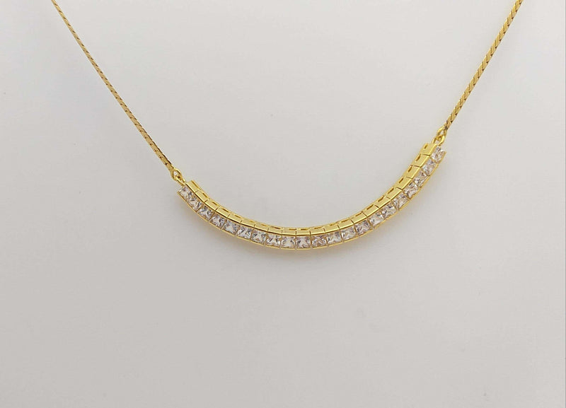 JN0016R - White Sapphire Necklace Set in 18 Karat Gold Setting