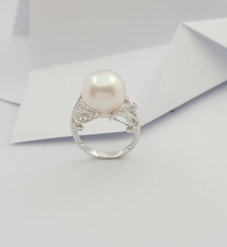 JR13516Z - South Sea Pearl & Diamond  Ring set in 18 Karat White Gold Settings