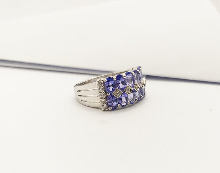 SJ3069 - Tanzanite with Cubic Zirconia Ring set in Silver Settings