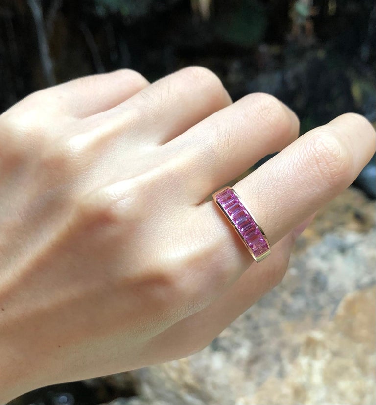 SJ1557 - Pink Sapphire Ring Set in 18 Karat Rose Gold Settings