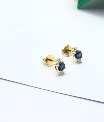 JE0590T - Blue Sapphire & Diamond Earrings Set in 18 Karat Gold Setting
