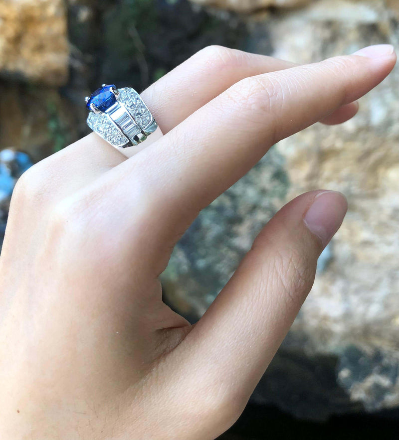 SJ2346 - Blue Sapphire 4.34 Carat Diamond 1.94 Carat Ring in 18 Karat White Gold Settings