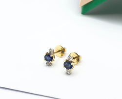 JE0590TK - Blue Sapphire & Diamond Earrings Set in 18 Karat Gold Setting