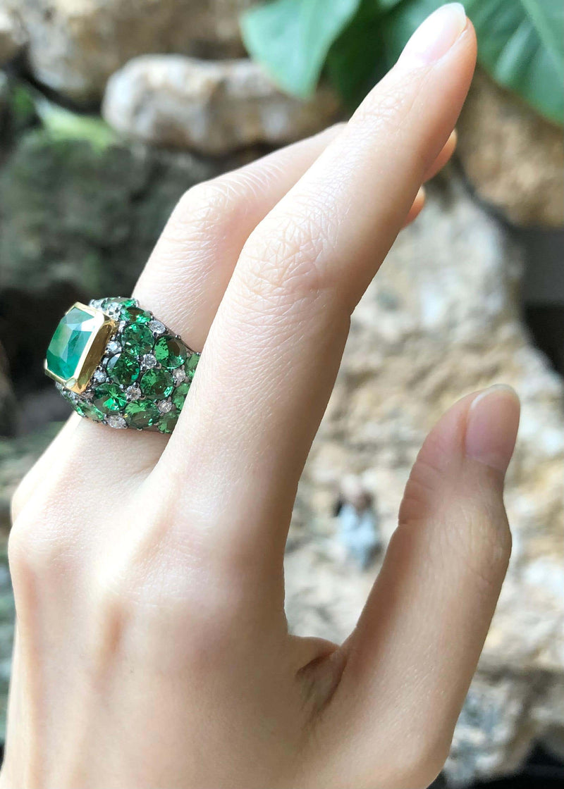 SJ2475 - Emerald, Tsavorite and Diamond Ring Set in 18 Karat Gold Settings