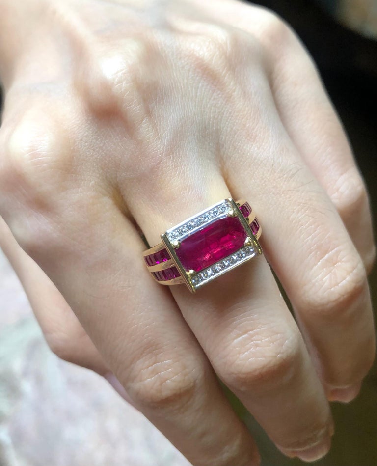 SJ1366 - Ruby with Diamond Ring Set in 18 Karat Gold Settings