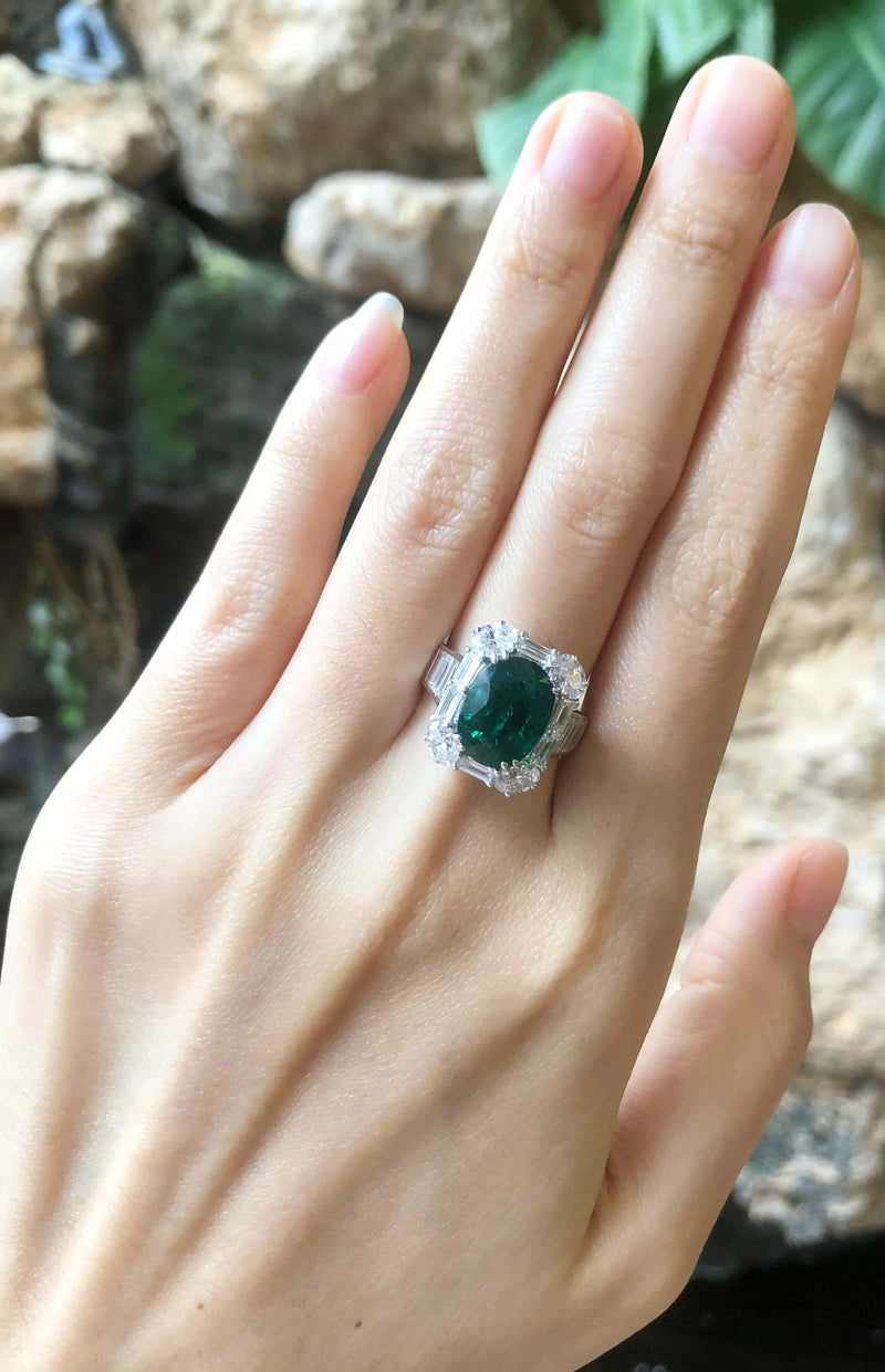SJ6265 - Certified 4cts Zambian Emerald with Diamond Ring Set in 18 Karat White Gold