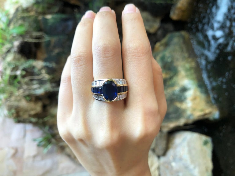SJ1517 - Blue Sapphire with Diamond Ring Set in 18 Karat Gold Settings