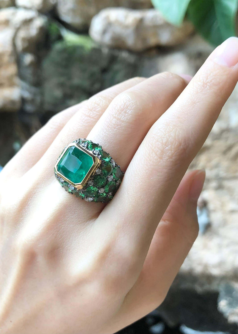 SJ2475 - Emerald, Tsavorite and Diamond Ring Set in 18 Karat Gold Settings