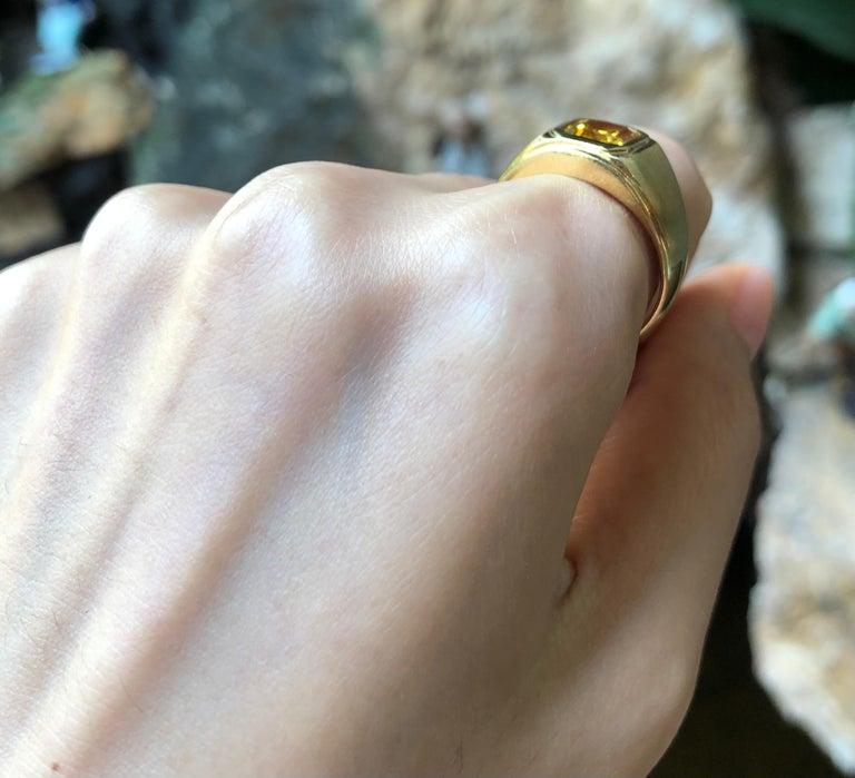 SJ1547 - Yellow Sapphire Ring Set in 18 Karat Gold Settings