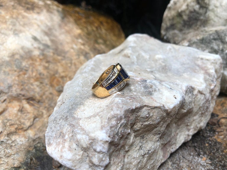 SJ1517 - Blue Sapphire with Diamond Ring Set in 18 Karat Gold Settings