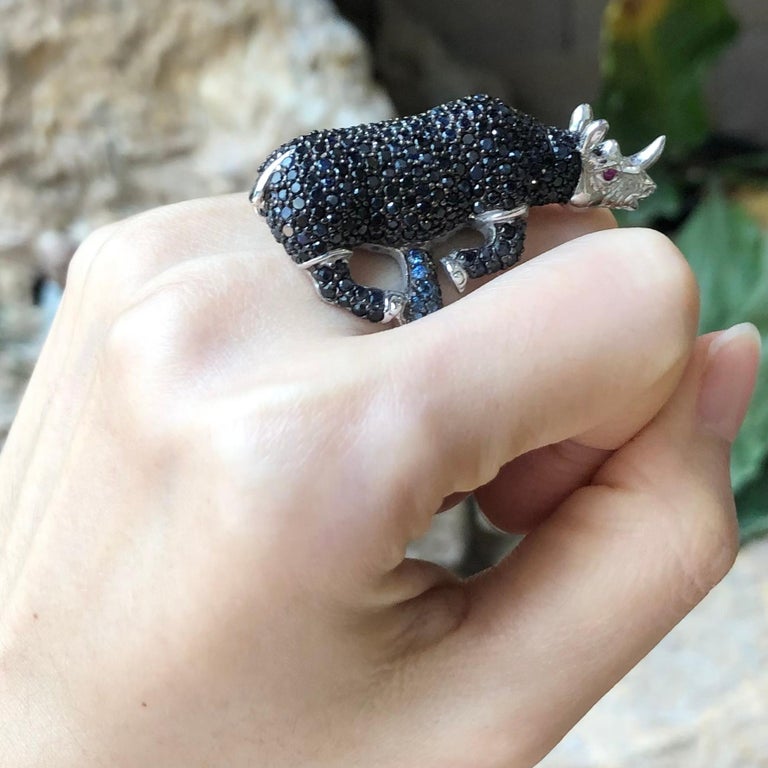 SJ3043 - Blue Sapphire, Ruby and Black Sapphire Rhinoceros Ring set in Silver Settings