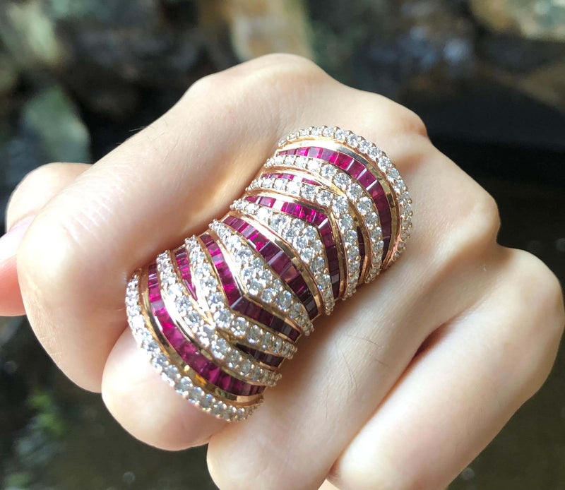 SJ2465 - 18 Karat Pink Gold Ruby 6.70 Carat with Diamond 3.07 Carat Ring