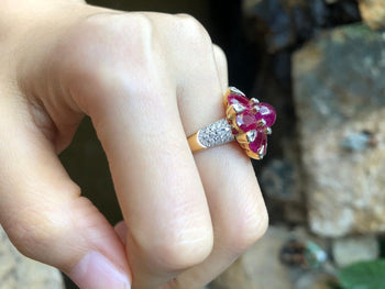 SJ1496 - Cabochon Ruby, Ruby with Diamond Ring Set in 18 Karat Gold Settings