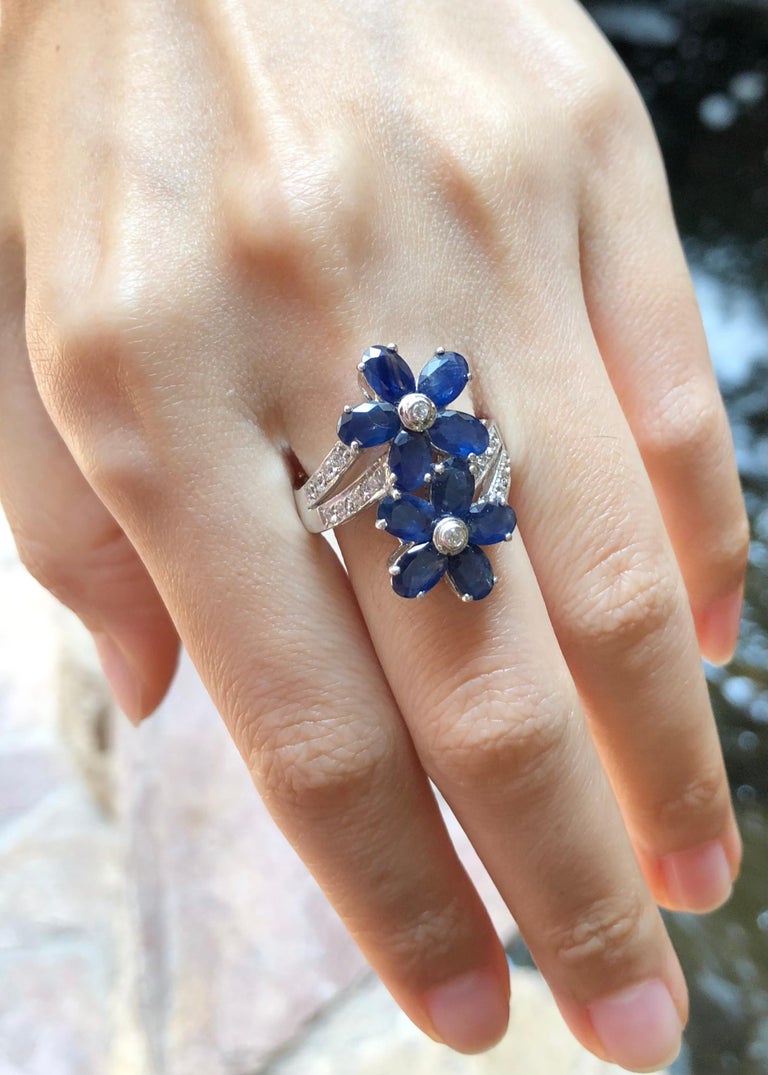SJ3047 - Blue Sapphire with Cubic Zirconia Ring set in Silver Settings