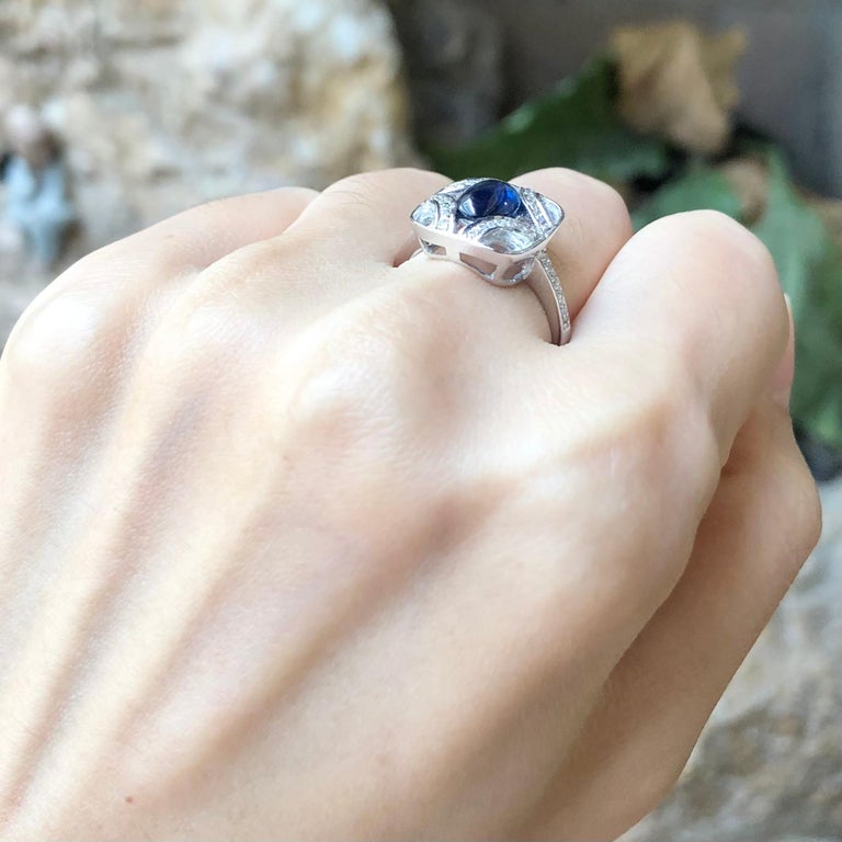 SJ3083 - Cabochon Blue Sapphire with Cubic Zirconia Ring set in Silver Settings