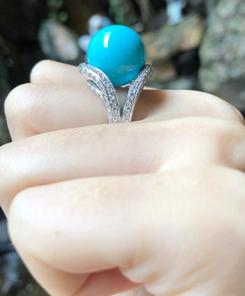 SJ1399 - Turquoise with Diamond Ring Set in 18 Karat White Gold Settings