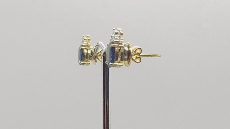 JE0849T - Blue Sapphire & Diamond Earrings Set in 18 Karat Gold Setting