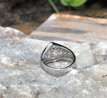 SJ1546 - Diamond Ring Set in 18 Karat White Gold Settings