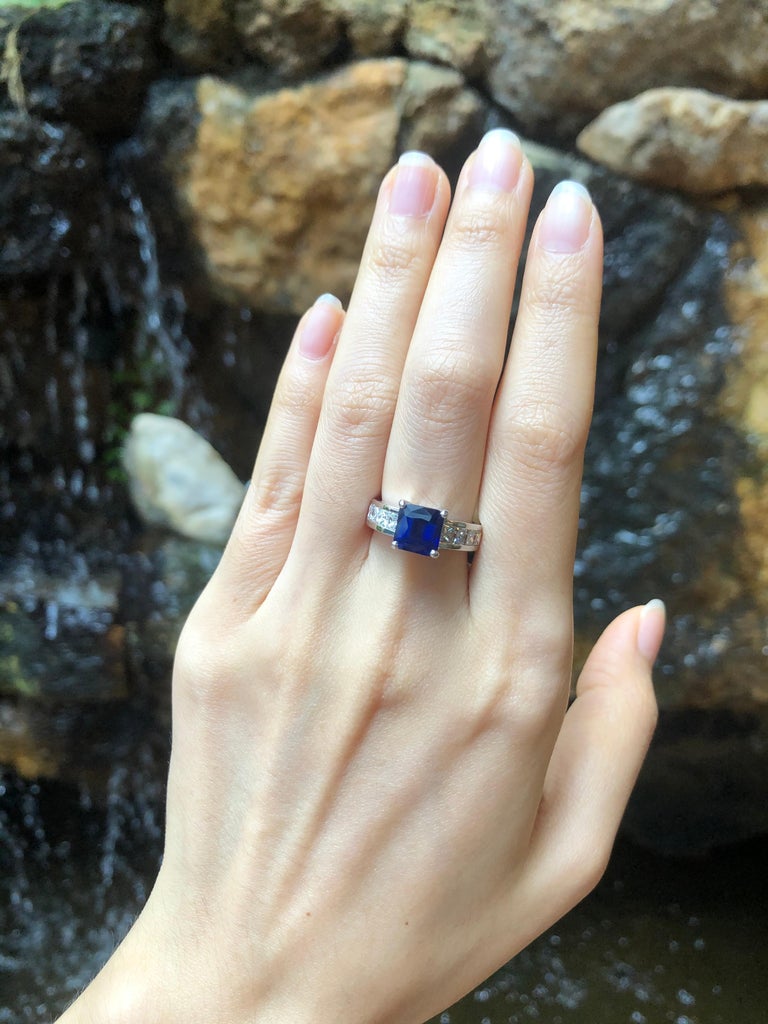 SJ1646 - GIA Certified 2.37 Cts Royal Blue Sapphire with Diamond Ring Set in Platinum 950