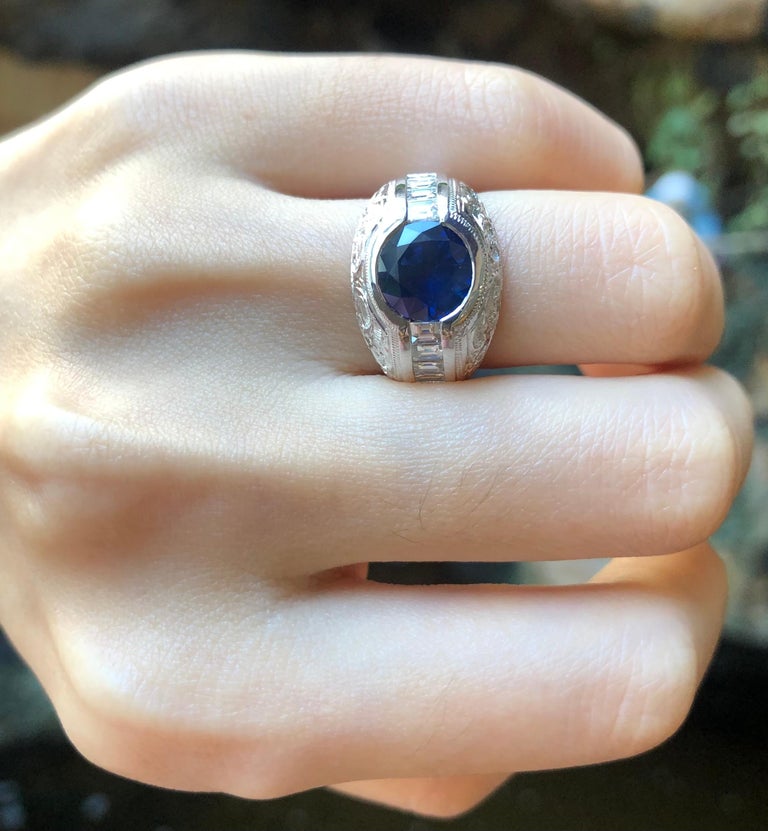 SJ1476 - Round Cut Blue Sapphire, Diamond with Engraving Ring Set in Platinum 950
