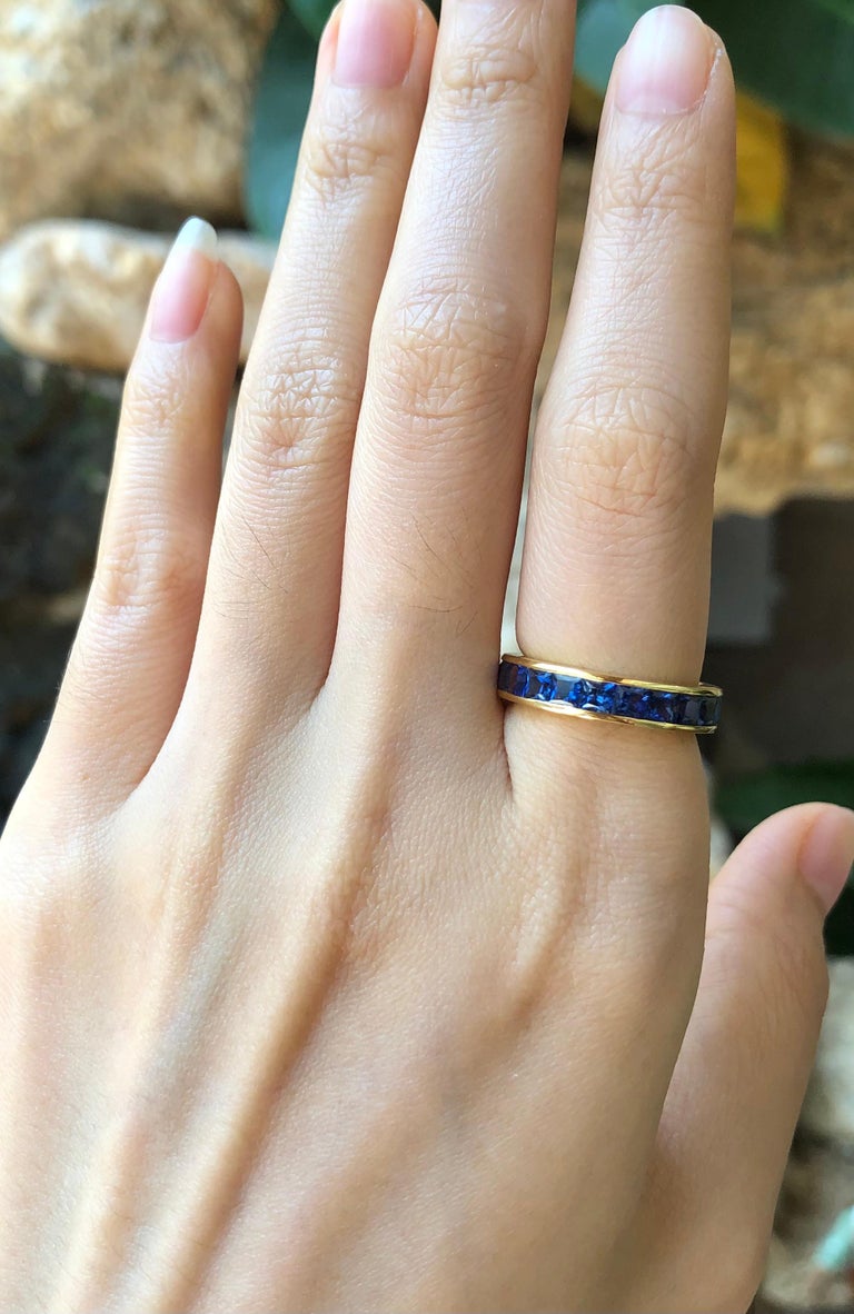 SJ1426 - Blue Sapphire Eternity Ring Set in 18 Karat Gold Settings