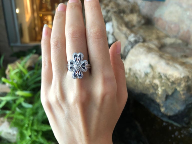 SJ1846 - Diamond with Blue Sapphire Ring Set in 18 Karat White Gold Settings