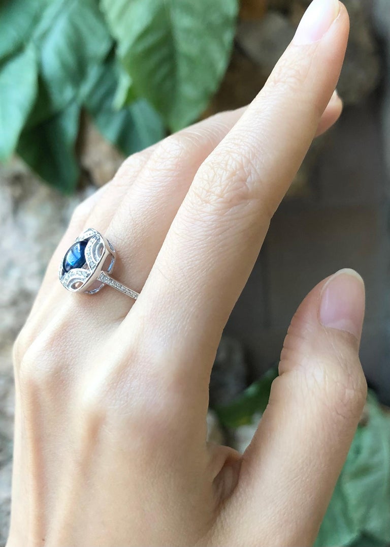 SJ3083 - Cabochon Blue Sapphire with Cubic Zirconia Ring set in Silver Settings