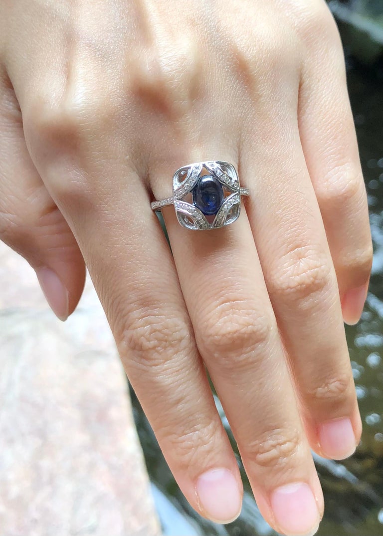 SJ3083 - Cabochon Blue Sapphire with Cubic Zirconia Ring set in Silver Settings