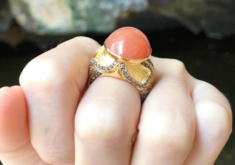SJ1153 - Moonstone with Brown Diamond Ring Set in 18 Karat Gold Settings