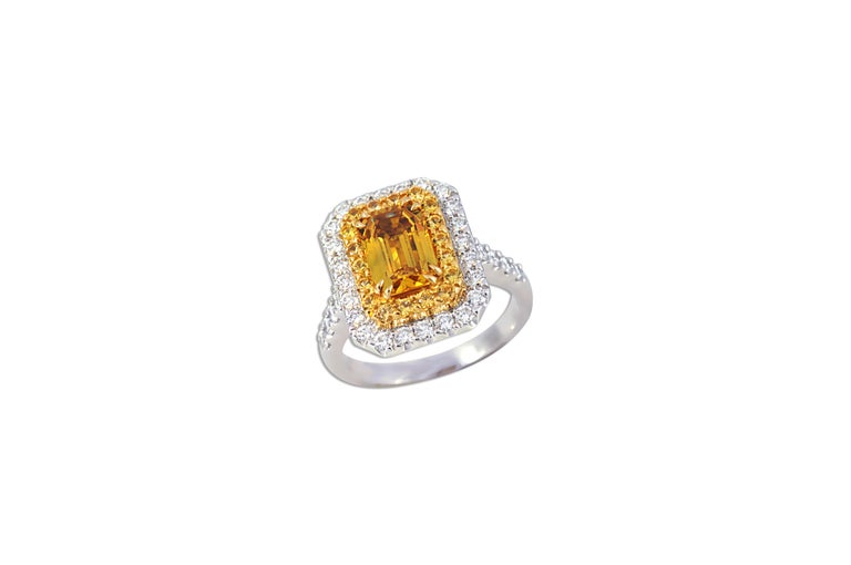 SJ3013 - Yellow Sapphire with Diamond Ring Set in 18 Karat White Gold Settings