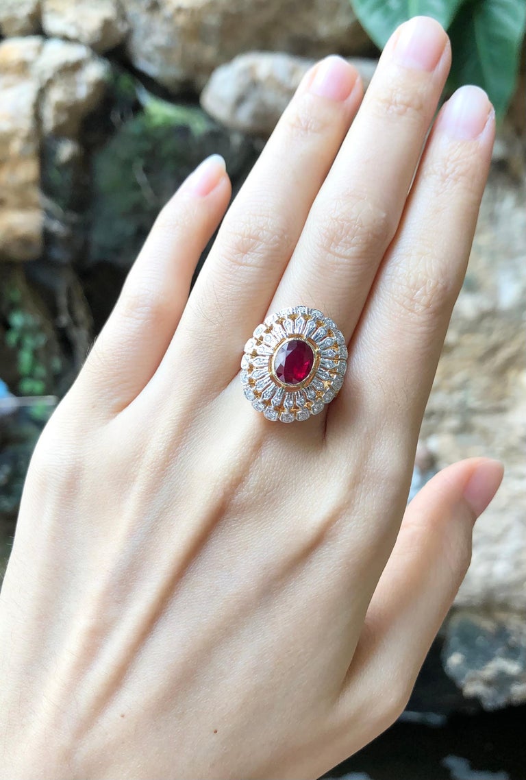 JR0383T - Ruby & Diamond Ring Set in 18 Karat Gold Setting