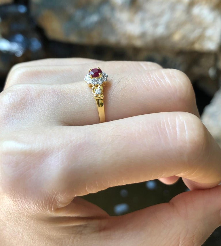 SJ6180 - Ruby 0.20 Carat with Diamond 0.12 Carat Ring Set in 18 Karat Gold Settings