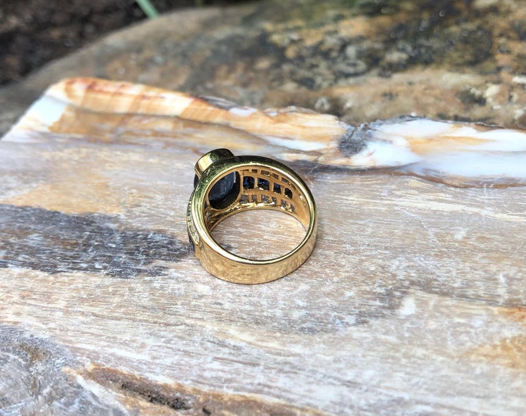 SJ1517 - Blue Sapphire with Diamond Ring Set in 18 Karat Gold Settings