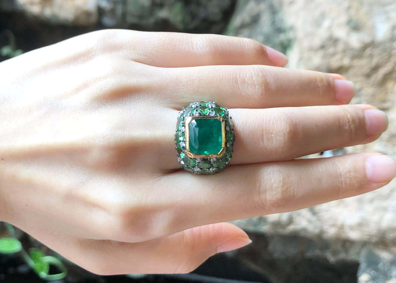 SJ2475 - Emerald, Tsavorite and Diamond Ring Set in 18 Karat Gold Settings