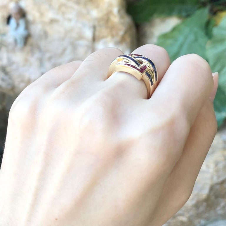 SJ3143 - Blue Sapphire and Ruby Ring Set in 18 Karat Gold Settings