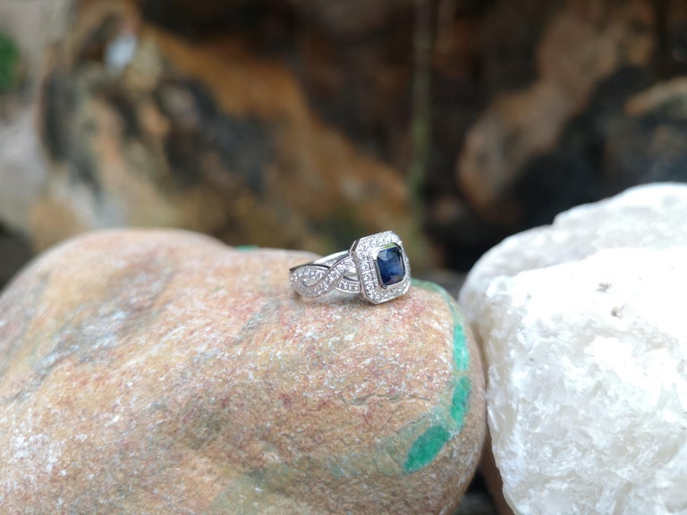 SJ2359 - Blue Sapphire with Diamond Ring Set in 18 Karat White Gold Settings