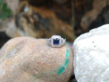 SJ2359 - Blue Sapphire with Diamond Ring Set in 18 Karat White Gold Settings