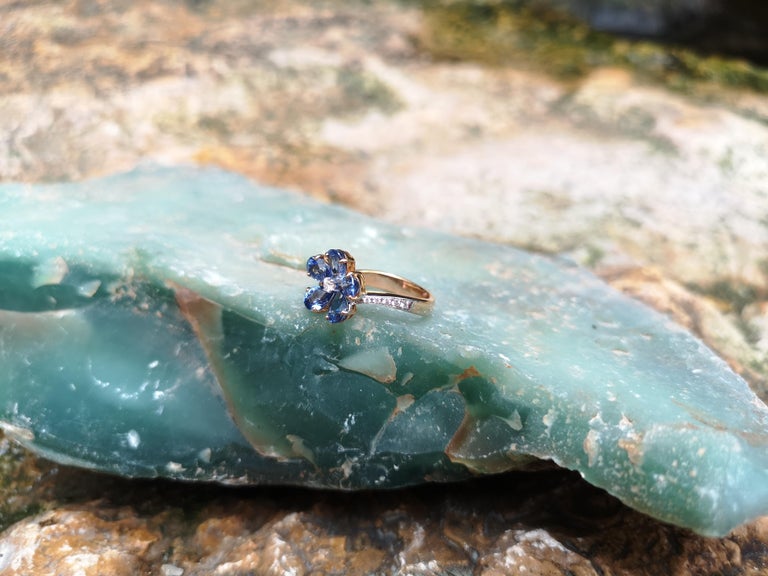 SJ2066 - Blue Sapphire with Diamond Ring Set in 18 Karat Rose Gold Settings