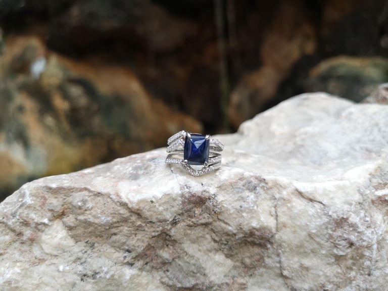 SJ1686 - Unheated Blue Sapphire and Diamond Kavant & Sharart Ring in 18K White Gold