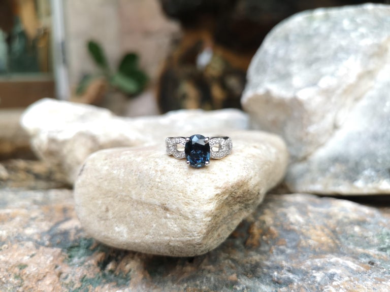 SJ2251 - Certified Unheated Cobalt Blue Spinel with Diamond Ring in 18K White Gold